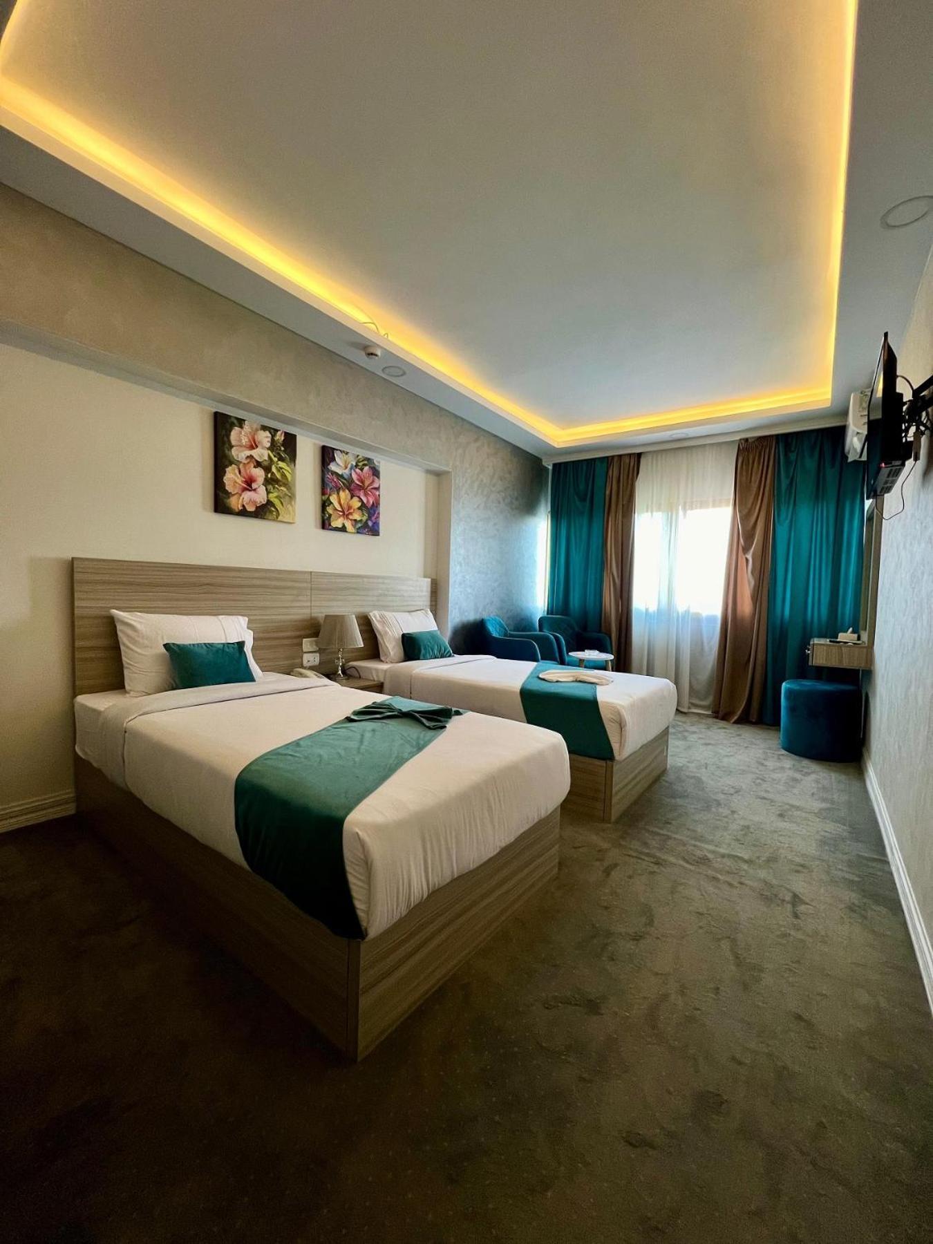 Mar Charbel Hotel Cairo Exterior foto