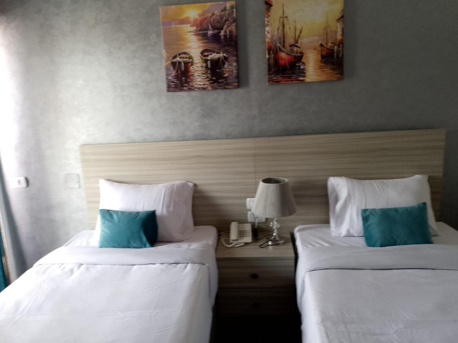 Mar Charbel Hotel Cairo Exterior foto