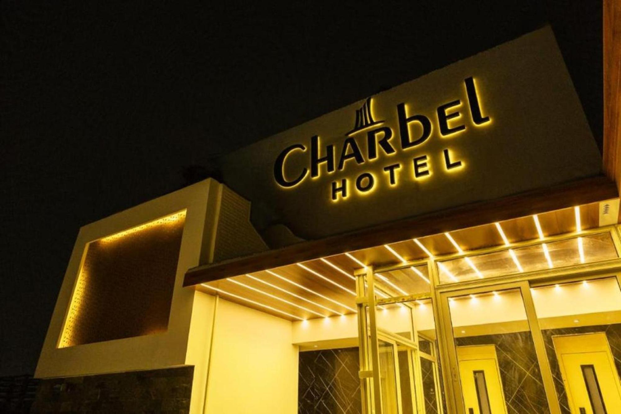 Mar Charbel Hotel Cairo Exterior foto