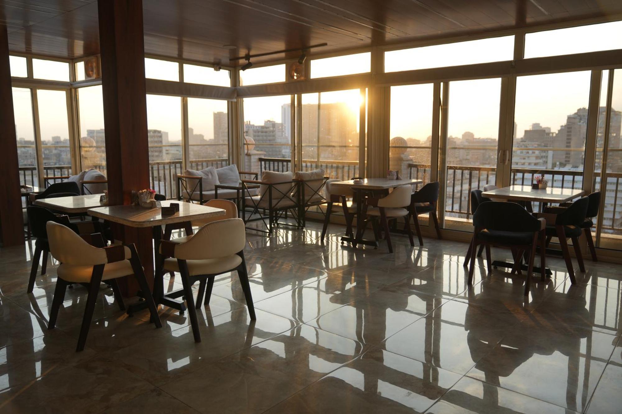 Mar Charbel Hotel Cairo Exterior foto